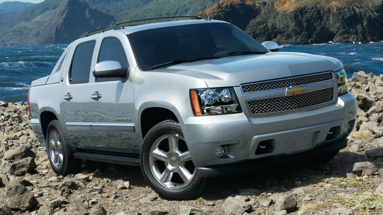 Why Nissan Might Be Benchmarking the Old Chevy Avalanche Pickup