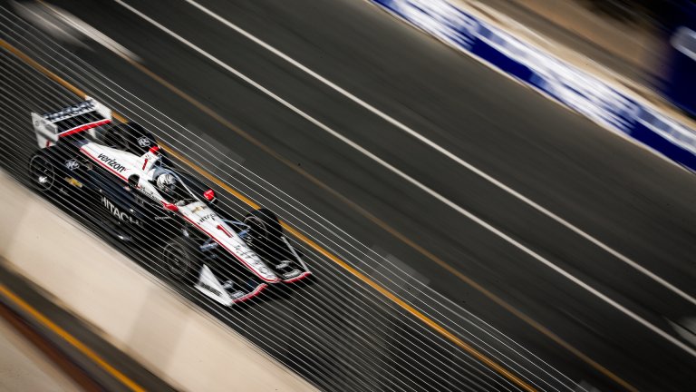 IndyCar: Newgarden Sneaks Past Dixon and Takes Pole in Rainy Toronto